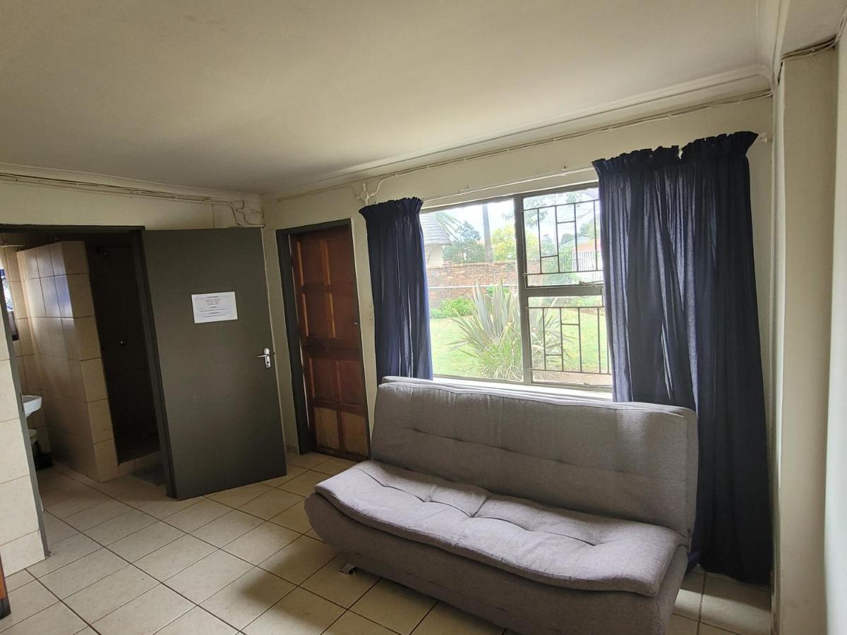 Reizigers Rusten Kempton Park Buitenkant foto
